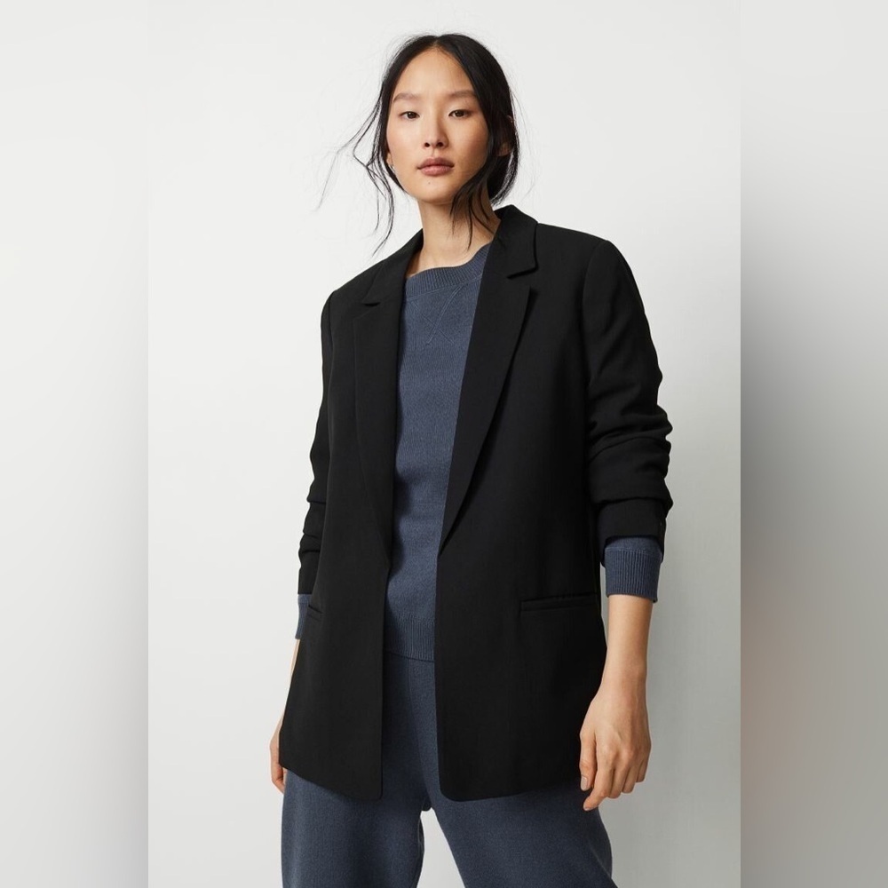 H&M Black Blazer with Notched Lapel and Relaxed Fit Work Girlboss Edgy Classy - Picture 2 of 12